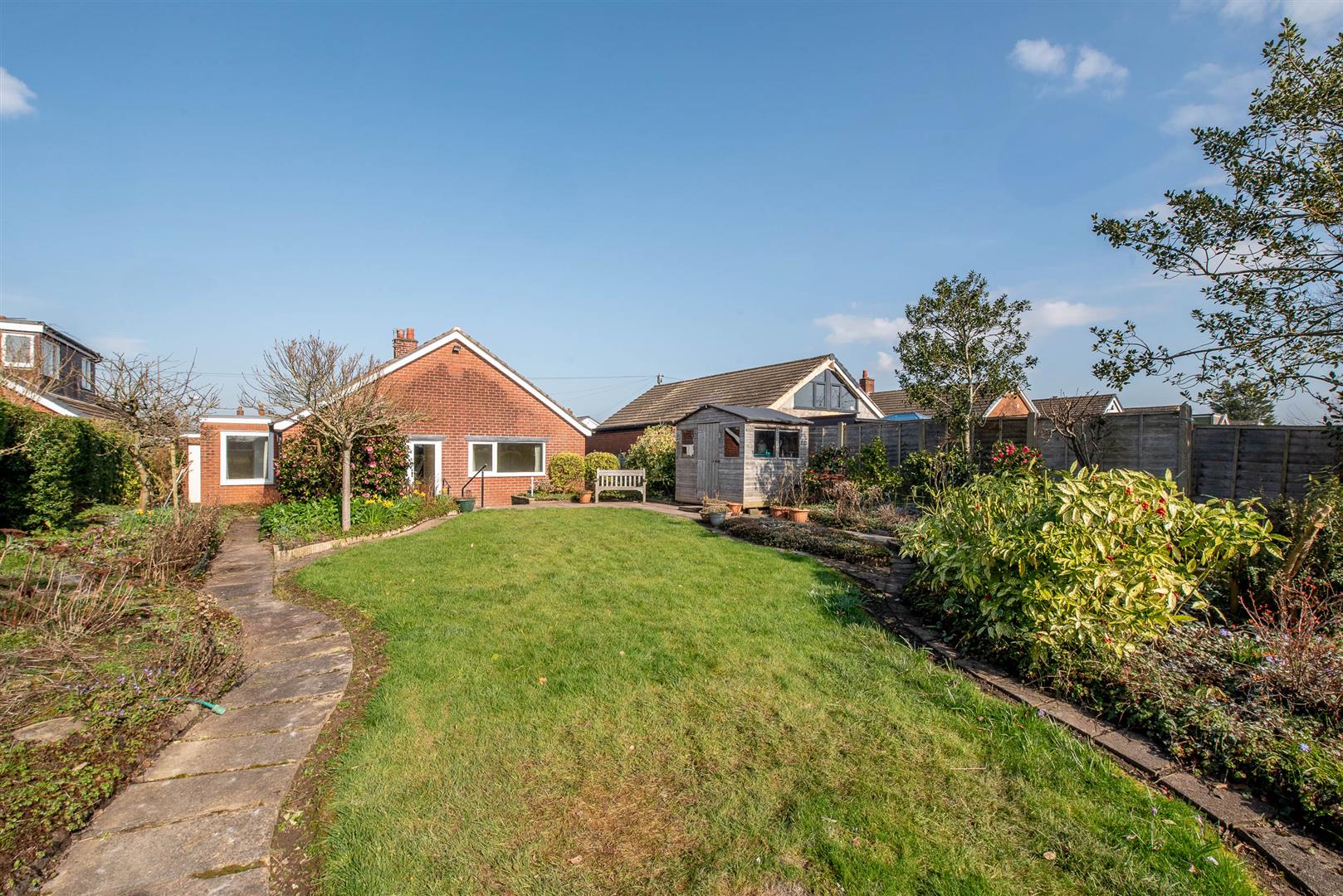 3 bed property in Crossfield, Preston
